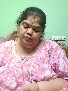 tamilthanushri XXX чат на живо