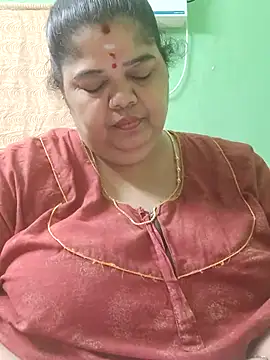 tamilthanushri Chat XXX live