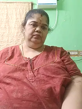 tamilthanushri Chat XXX live