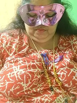 tamilthanushri 即時 XXX 聊天