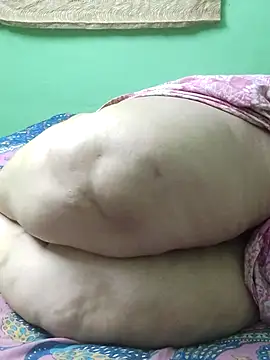 tamilthanushri Adlı Modelin Canlı XXX Sohbeti