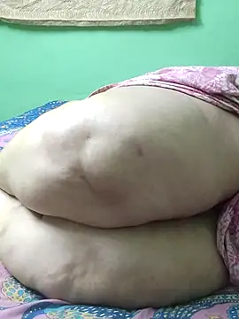 tamilthanushri's Live XXX Chat