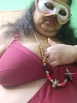 tamilthanushriのライブXXXチャット