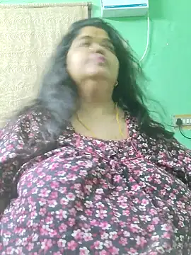 tamilthanushri's Live XXX Chat
