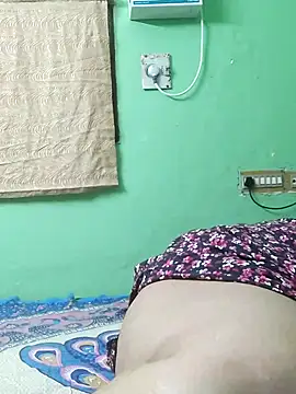 tamilthanushri's Live XXX Chat