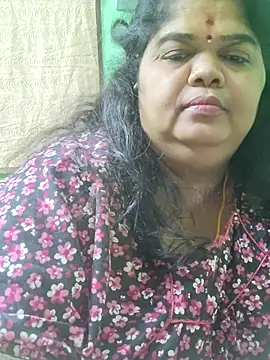 tamilthanushri Webcam-Show