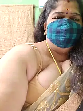 Tamil-mayasriのライブXXXチャット