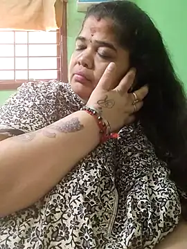Tamil-mayasri's Live XXX Chat
