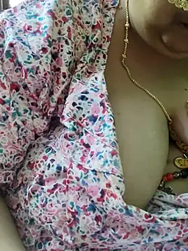 Tamil-mayasri Adlı Modelin Canlı XXX Sohbeti