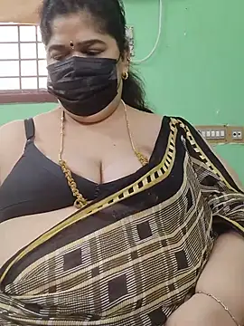 Tamil-mayasri Chat XXX in diretta