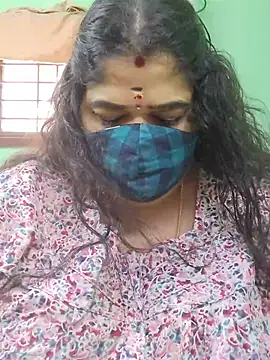Czat XXX na żywo – Tamil-mayasri