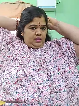 Tamil-mayasri Live XXX Chat