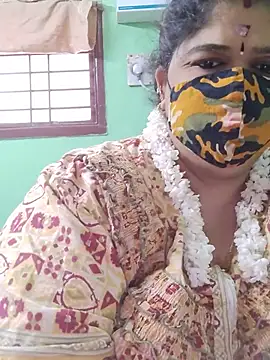Tamil-mayasri Chat XXX in diretta