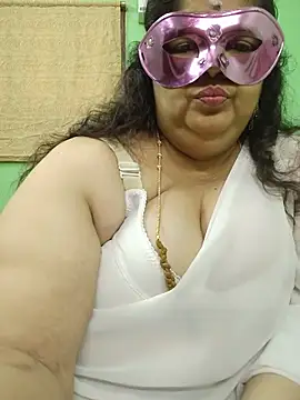 Tamil-mayasri's Live XXX Chat