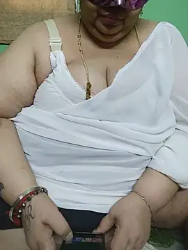 Tamil-mayasri XXX чат на живо
