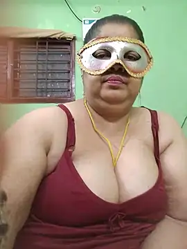 Tamil-mayasri Live XXX Chat