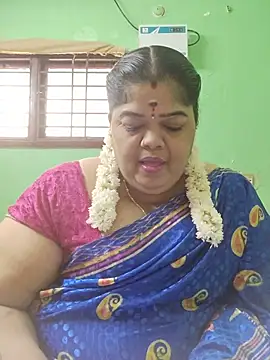 Tamil-mayasri লাইভ XXX চ্যাট
