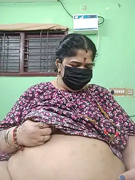 Tamil-mayasri লাইভ XXX চ্যাট