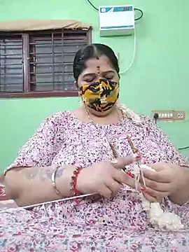 Tamil-mayasri's Live XXX Chat