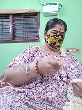 Tamil-mayasri's Live XXX Chat