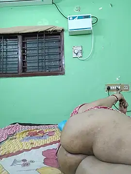 Tamil-mayasri Chat XXX in diretta