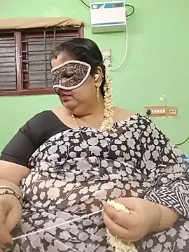 Tamil-mayasrin Live XXX chat