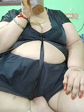 Tamil-mayasri Adlı Modelin Canlı XXX Sohbeti