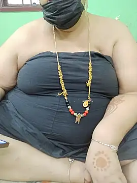 XXX chat uživo modela Tamil-mayasri