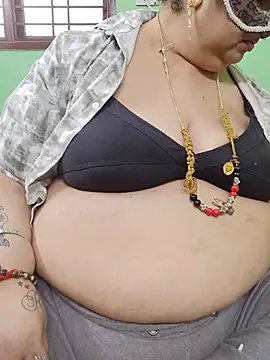 Chat +18 de Tamil-mayasri ao vivo