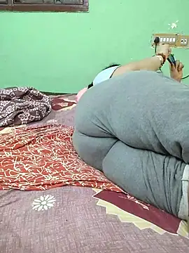Tamil-mayasri Webcam Show