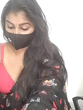 Chat XXX en directo de Tamil_Azhaghi