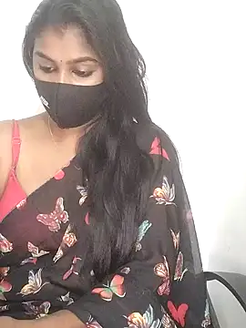 Chat XXX ao vivo de Tamil_Azhaghi