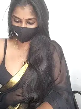 Tamil_Azhaghi 即時 XXX 聊天