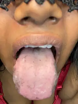 Nethmi156's Live XXX Chat
