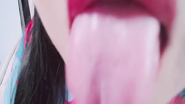 Pertunjukan Kamera Web CN-Lily