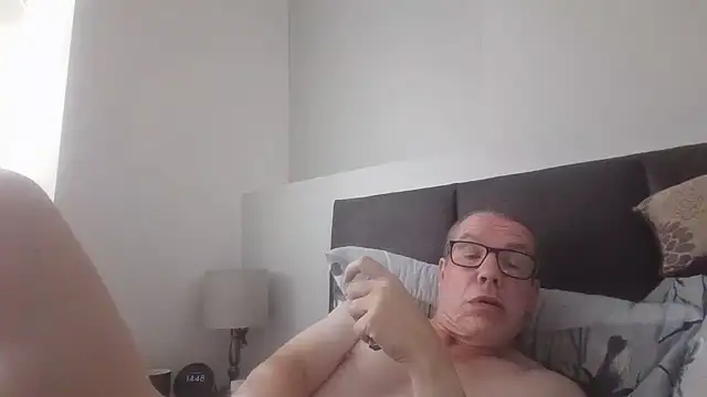Show Webcam de UKGuy2026_