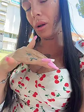 Baby_Panther Show in webcam