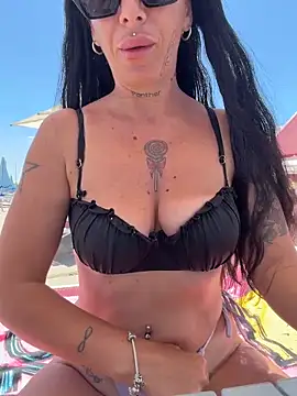 Baby_Panther Webcam show