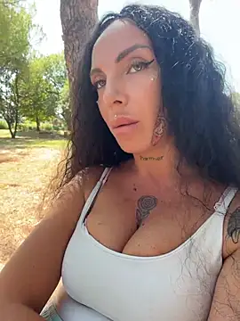 Pertunjukan Kamera Web Partenope_Girl