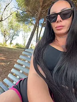 הופעת וובקאם של Partenope_Girl
