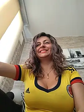 Show de Latiinvenushot na webcam