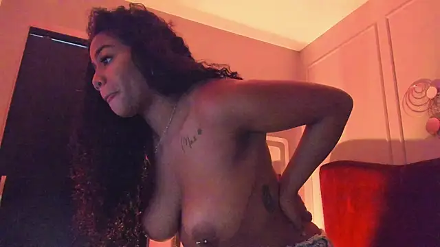 Sofi_Fox_'s Live XXX Chat