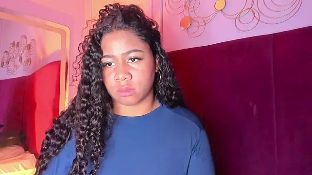 Sofi_Fox_'s Live XXX Chat