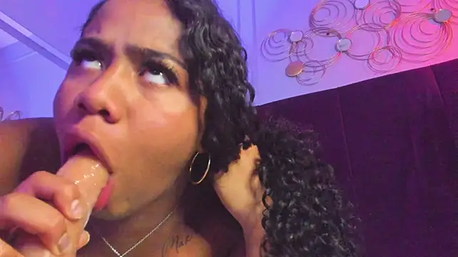 Sofi_Fox_'s Live XXX Chat