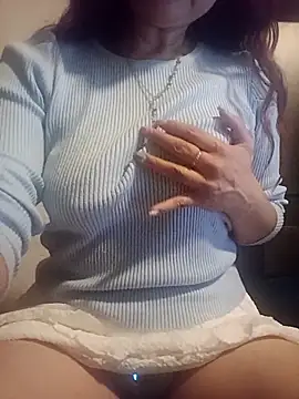 KITTEN-10 Adlı Modelin Canlı XXX Sohbeti