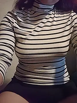 KITTEN-10's Webcam Show