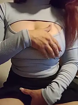 KITTEN-10's Webcam Show