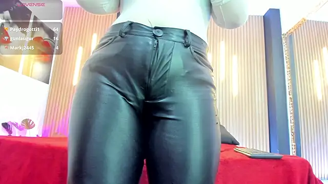 VickyJohnson1 Chat XXX in diretta