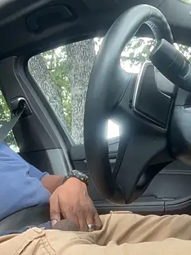 SukItSlo444 Show in webcam