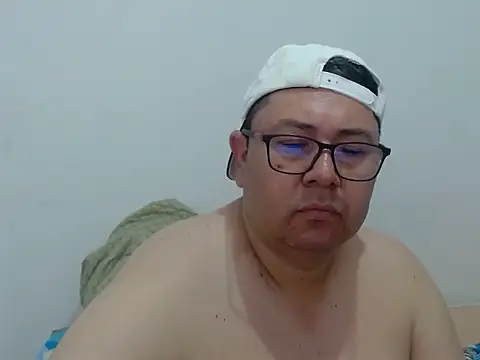 Elgatoloco11 Show in webcam